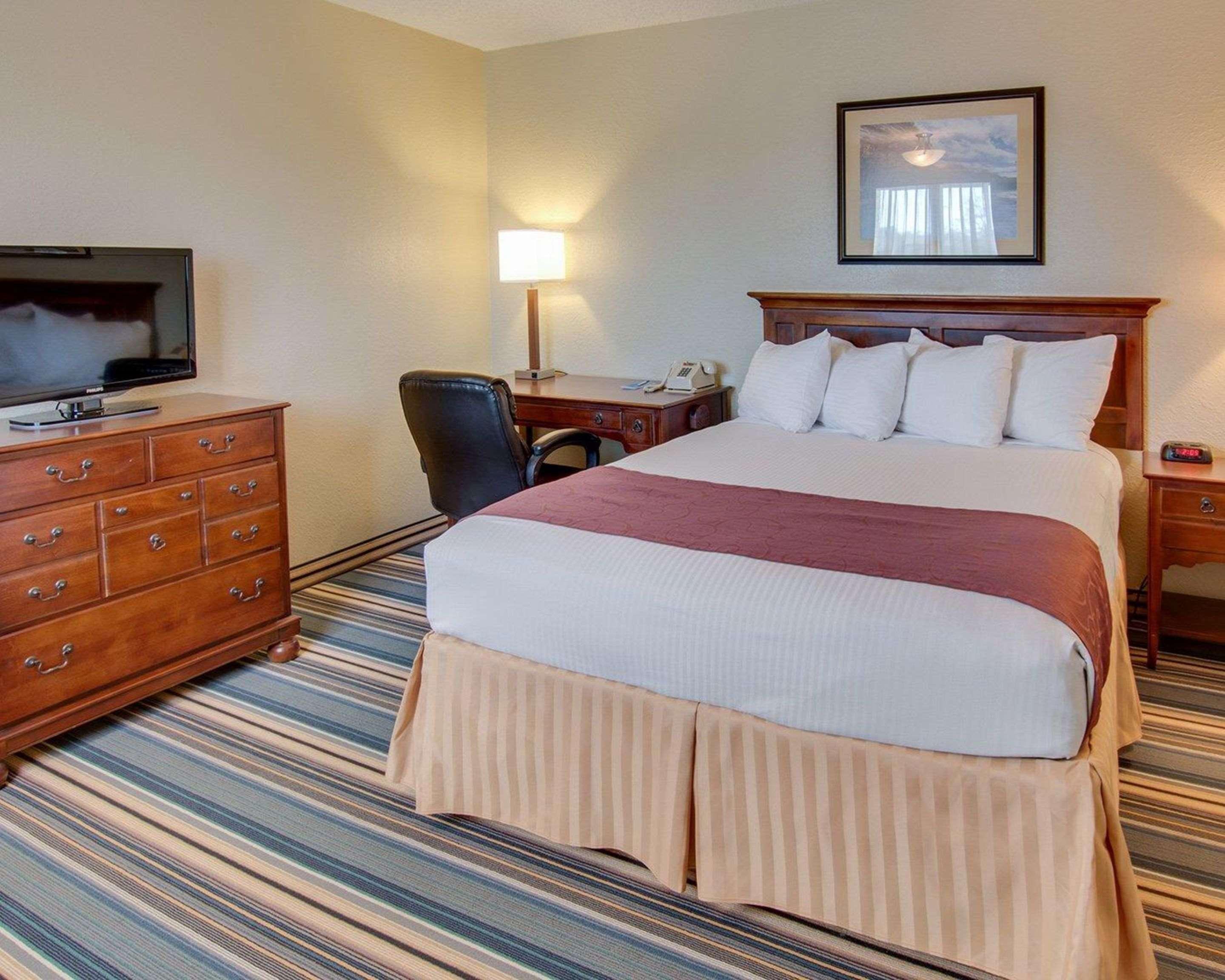 Days Inn By Wyndham Gatesville Экстерьер фото
