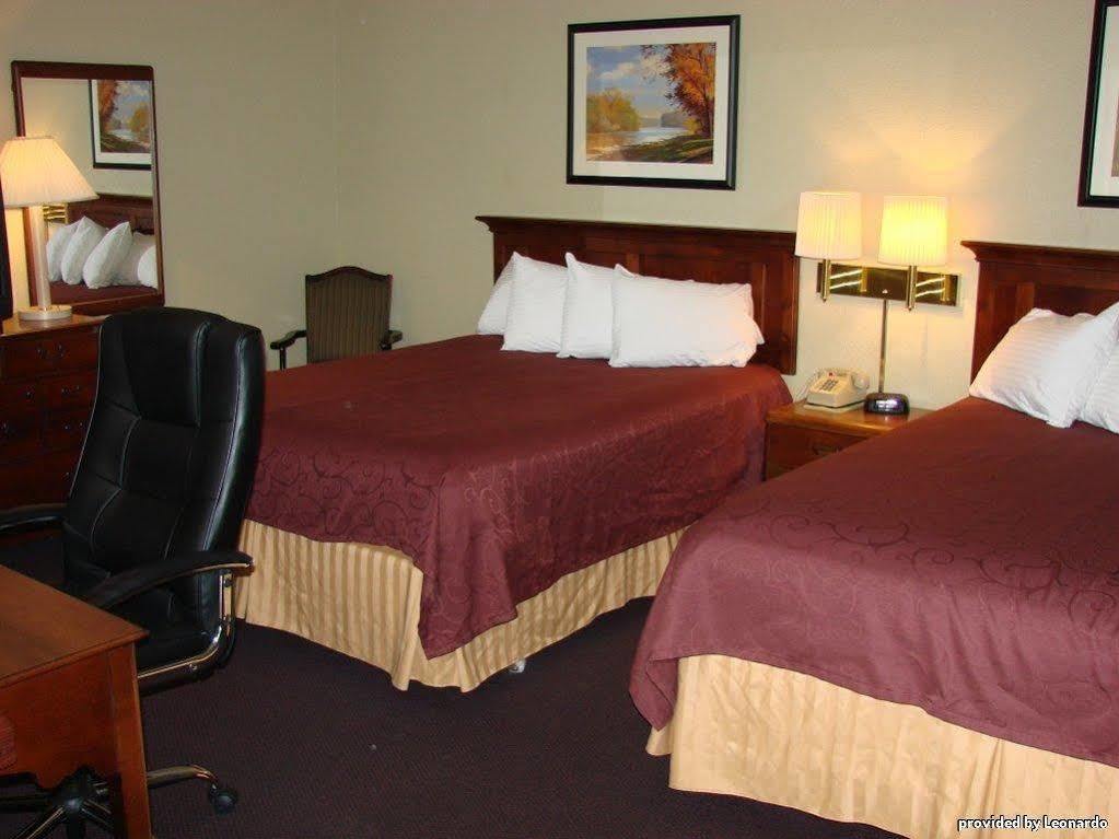 Days Inn By Wyndham Gatesville Номер фото