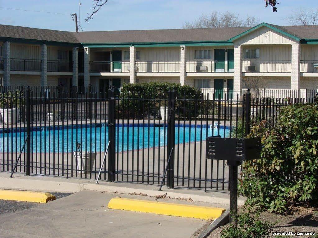 Days Inn By Wyndham Gatesville Удобства фото